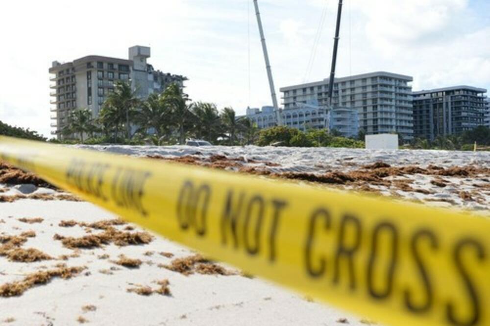 EVAKUISANA JOŠ JEDNA ZGRADA KOD MAJAMIJA: U srušenoj se nastavlja traganje za poginulima