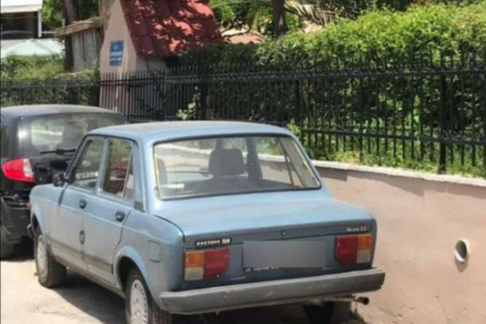 BEOGRAĐANI ZASTAVOM DOŠLI NA LEFKADU! Turisti odmah fotografisali ovaj nesvakidašnji PRIZOR!