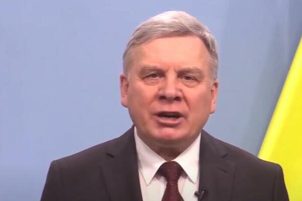 UKRAJINSKI MINISTAR ZATRPAN ŽENSKIM CIPELAMA: Poslanice u Vrhovnoj vladi BESNE!