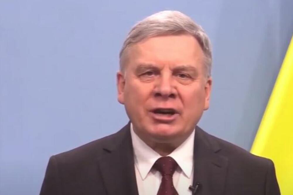 UKRAJINSKI MINISTAR ZATRPAN ŽENSKIM CIPELAMA: Poslanice u Vrhovnoj vladi BESNE!