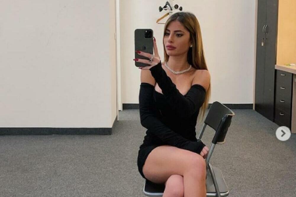 VATRENOJ I ZANOSNOJ MANEKENKI NIJE STRANO UVLAČENJE FUDBALERA U POSTELJU: Apenini se tresu zbog novog para - GORI!