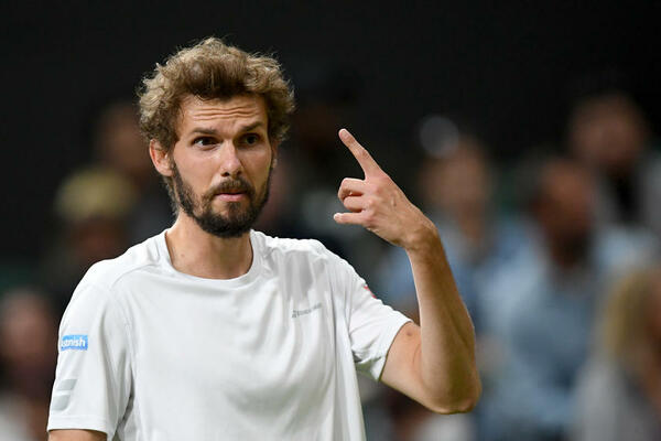 SAD KAD JE KIRJOS STAO NA NOVAKOVU STRANU POJAVIO SE NEKO DRUGI: Nemački teniser uputio teške reči za Đokovića!