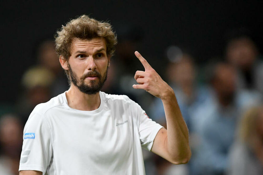 SAD KAD JE KIRJOS STAO NA NOVAKOVU STRANU POJAVIO SE NEKO DRUGI: Nemački teniser uputio teške reči za Đokovića!