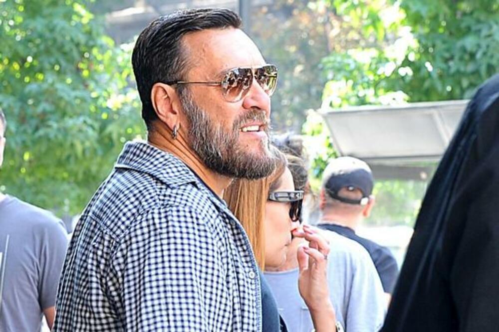 JEZIV PRIZOR ZABRINUO LJUDE, IMA LI KO DA POMOGNE? Superćelijska OLUJA preti sve da POKOSI, PEVAČ U BUNILU (VIDEO)