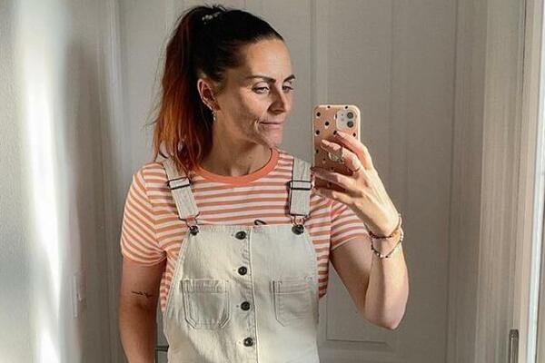 DEVOJKA STARI NAMEŠTAJ TRANSFORMIŠE U NOVI, NEVIĐENI MAJSTOR: Uštedela je BRDA PARA! (FOTO)