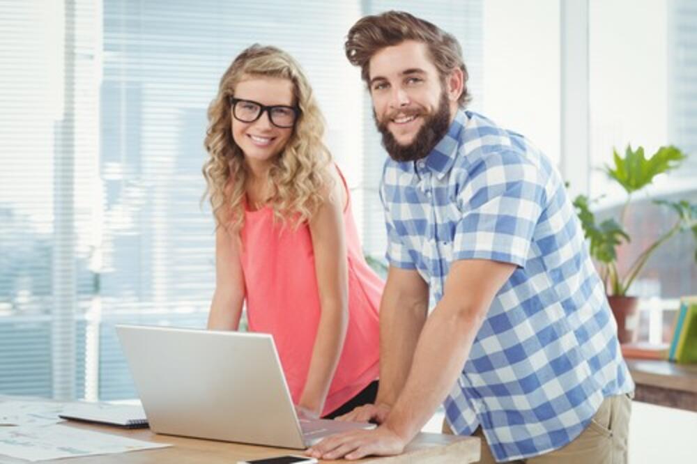 REVOLUCIJA! Postoji 7 VAŽNIH RAZLOGA zašto bi trebalo da razmislite da ostatak karijere RADITE STOJEĆI!