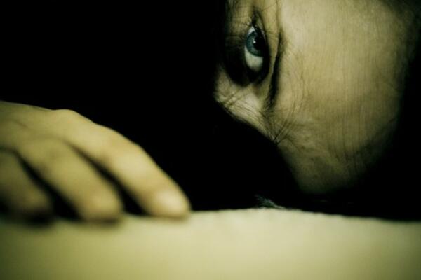 NAIZGLED OBIČNOM STOLICOM GOSPODARI "SMRT": Jeziva KLETVA svakome ko SEDNE donosi OPAKU BOLEST ILI SAMOUBISTVO!