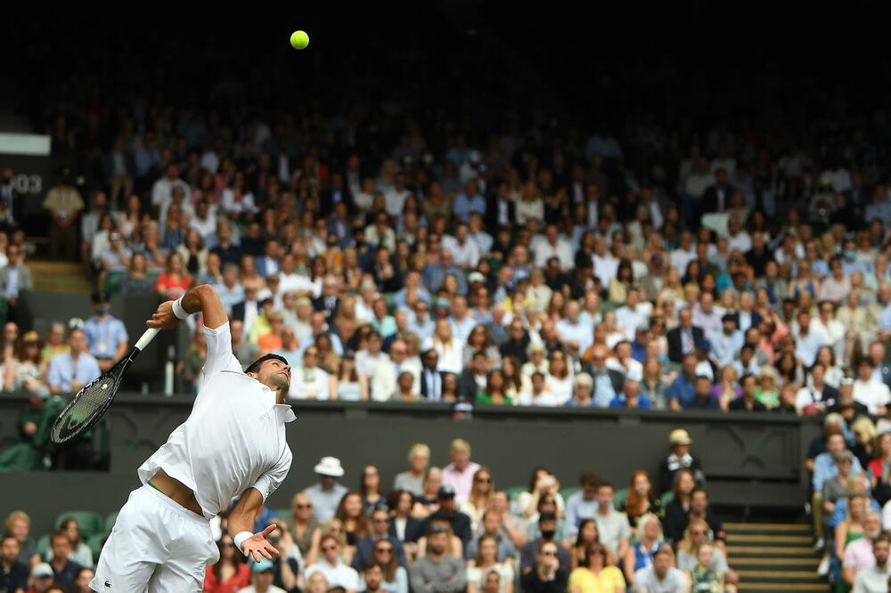 NOVAK ZADOVOLJAN POBEDOM NAD GARINOM: "Ovo je za mene drugi dom, i uvek se najbolje osećam na ovom terenu"!