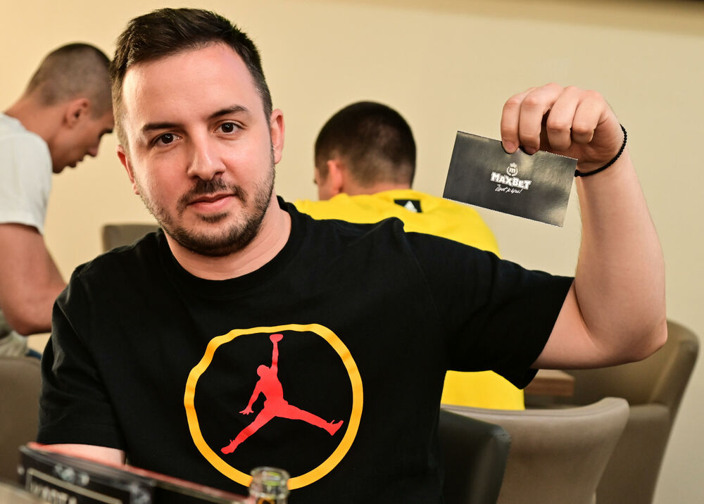 Kladioničari, Maxbet kladionica