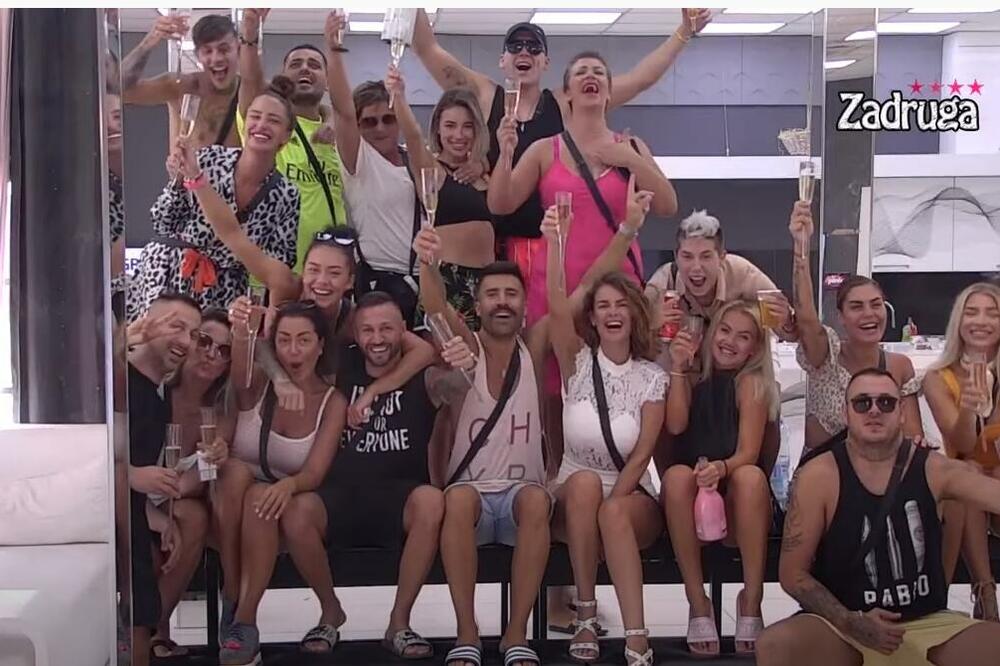 VEČERAS U NAROD PITA DOLAZI PRAVI SKANDAL PAR: On je izgubio sve pare jer je DUVAO VAN ZADRUGE, a ona ga je VOLELA!