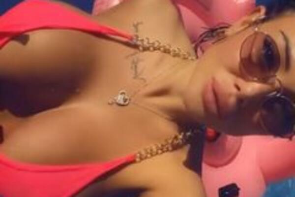 TEMPIRANA BOMBA! TAMARA ĐURIĆ NE PRESTAJE DA RADI NA SEBI: Porodila se PRE SAMO 6 MESECI a izgleda BRUTALNO!