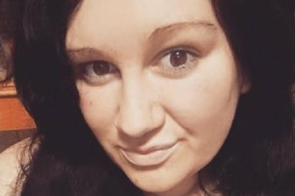 KASNILA JE NA POSAO, PA STOPIRALA KOMBI: Posle pola sata život joj se zauvek PROMENIO!