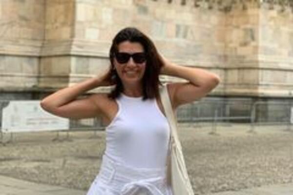 NAŠA POZNATA GLUMICA JE OBNOVILA LJUBAV POSLE 20 GODINA: Detalje iz njenog života NE ZNATE, a ovo je NJEN MUŽ FOTO