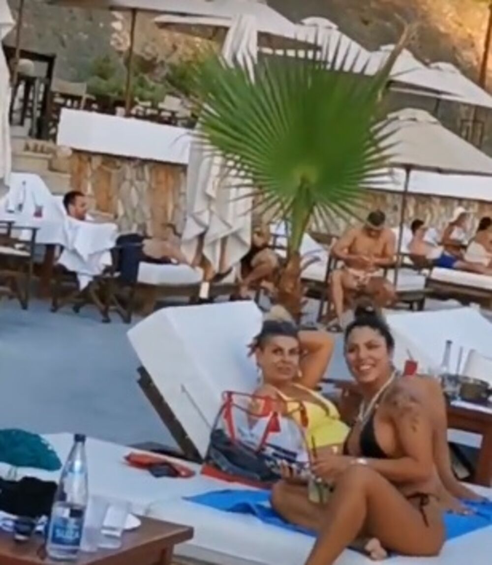 sandra afrika, Vladimir Volkov