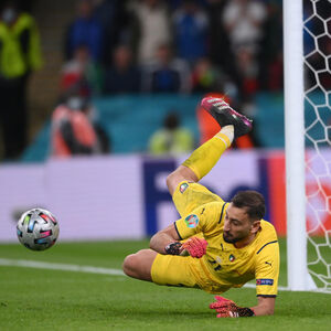 Uvređeni Donaruma žestoko odgovorio na tračeve!