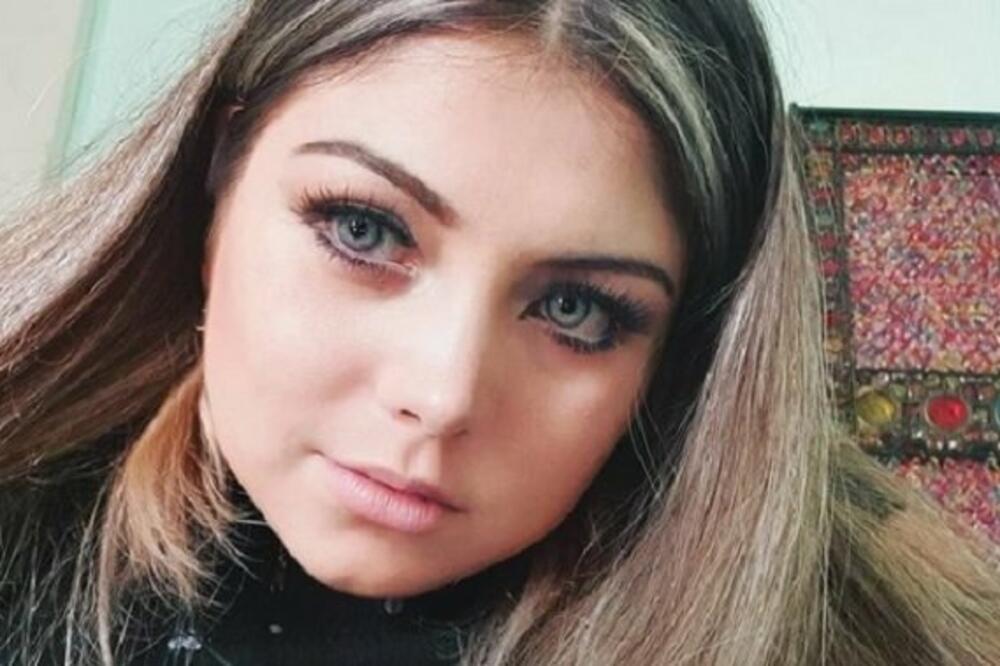 SARA JE U ŽIVOTU SVE RADILA PREKO VEZE: Kada je zavela INSTRUKTORA VOŽNJE, karma joj je DUPLO NAPLATILA!