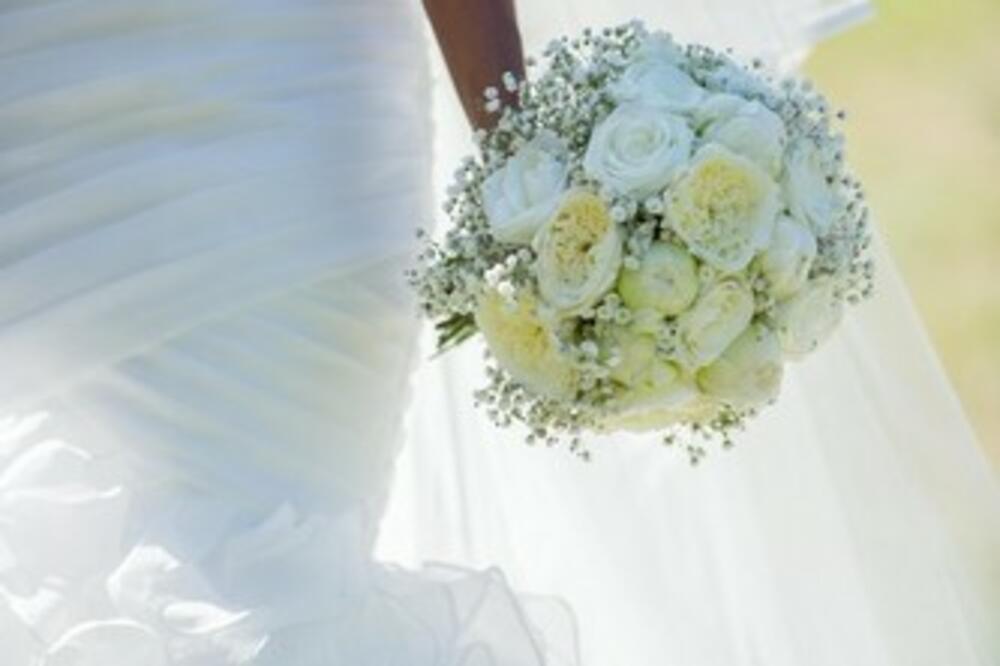 SRAMAN POTEZ GOŠĆE NA VENČANJU RAZBESNEO NAROD: "Na granici je dopuštenog, NAPUSTI svadbeno veselje!"