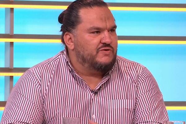 KAKO DA ZAŠTITITE SVOJ DOM OD PROVALNIKA DOK STE NA LETOVANJU? Bravar Bojan otkrio kako on sam ČUVA SVOJU KUĆU