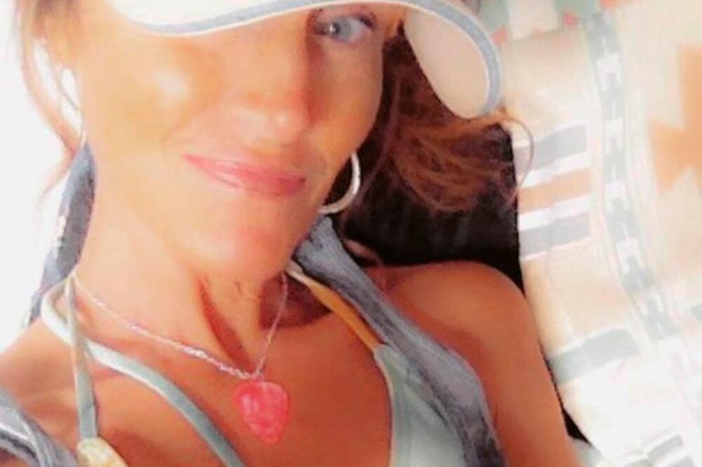 JANKOVIĆ UMRLA KRAJ SINA NA ROLERKOSTERU! Nalaz obdukcije pokazao šta se tačno dogodilo TOKOM VOŽNJE!