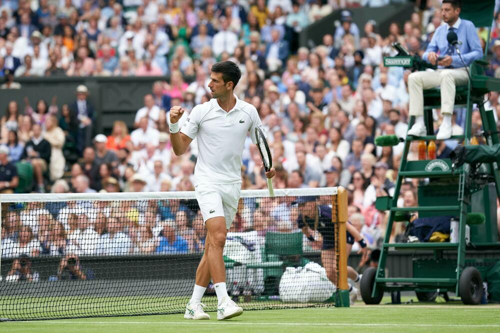 PA DOŠAO JE RED I NA NJEGA: Novak posle plasmana u finale, saznao jedan neverovatan podatak!