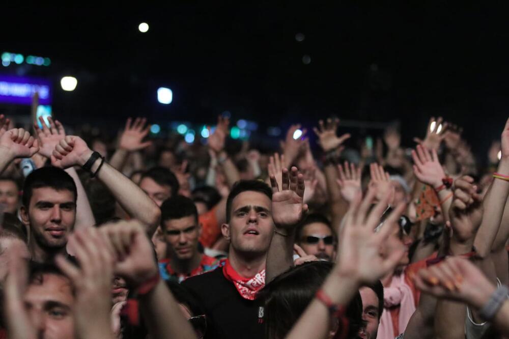 EXIT, DAN DRUGI: Posle hevi metal EKSPLOZIJE, LUDNICA još veća! "Kriv" je Van Gog! (FOTO/VIDEO)