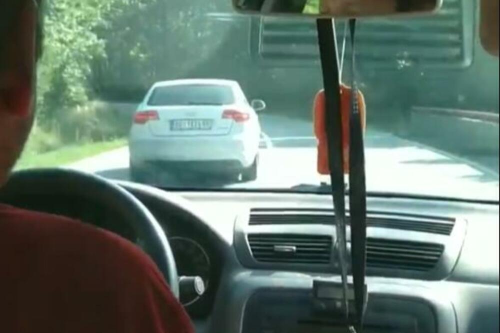SRBIJU JE SNIMAK SLEDIO A ONA MRTVA HLADNA: Mogla je nekoga da ubije, da li je ova žena normalna?!(VIDEO)