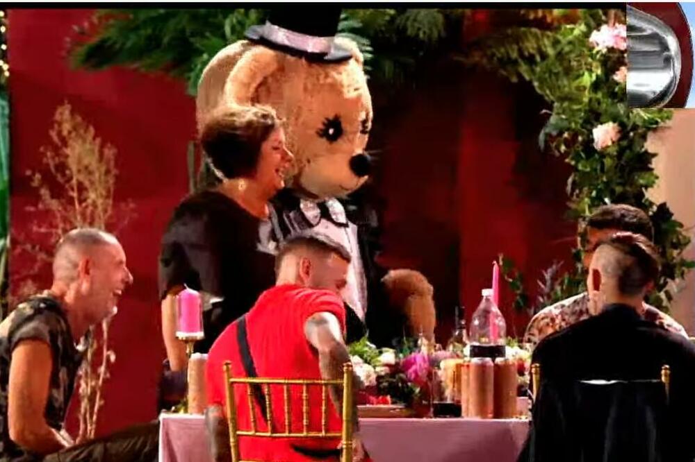 NJEGA PUBLIKA NAJMANJE VOLI: Lepi Mića osvojio 16.mesto!