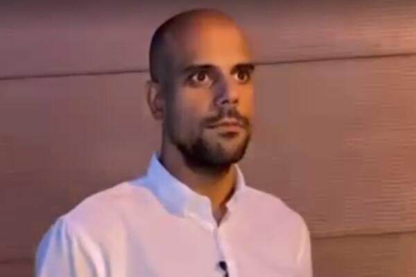 MIŠEL GVOZDENOVIĆ NAKON IZLASKA RAZVEZAO JEZIK! JEDVA JE DOČEKAO: Njegova porodica u klinču sa poznatom pevačicom!