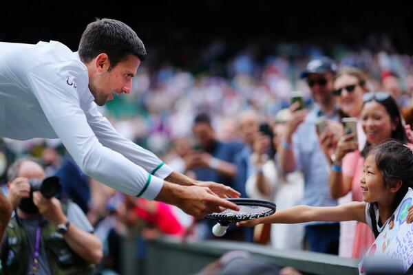 POSLE DEVOJČICE IVANKE, NOVAK darovao I HRVATA: Poklonio mu je nešto NEPROCENJIVO! Novac to ne MOŽE DA KUPI (FOTO)