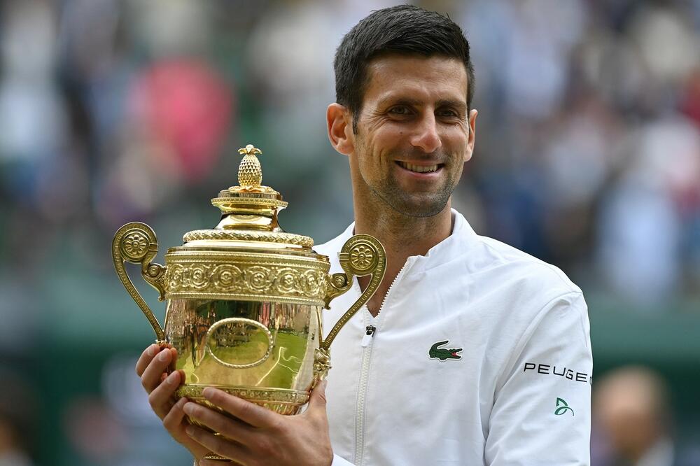 NOVAK SE ZAHVALIO FEDERERU NA LEPIM REČIMA: "Takođe, Rodžer. Hvala ti puno na lepim rečima"!