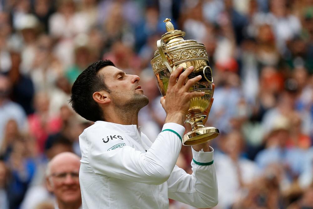 ĐOKOVIĆU JE STIGLA ČESTITKA I OD RONALDA: Legendarni fudbaler se divi Novakovom uspehu!