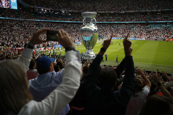 UEFA ČEKA KANDIDATE: Evropska kuća fudbala i martu odlučuje gde će biti EURO 2028!