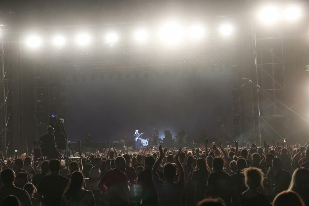 POSLEDNJI DAN EXITA: Darko Rundek napravio ŠTIMUNG, o onda je LAJBAH ZATRESAO NOVI SAD