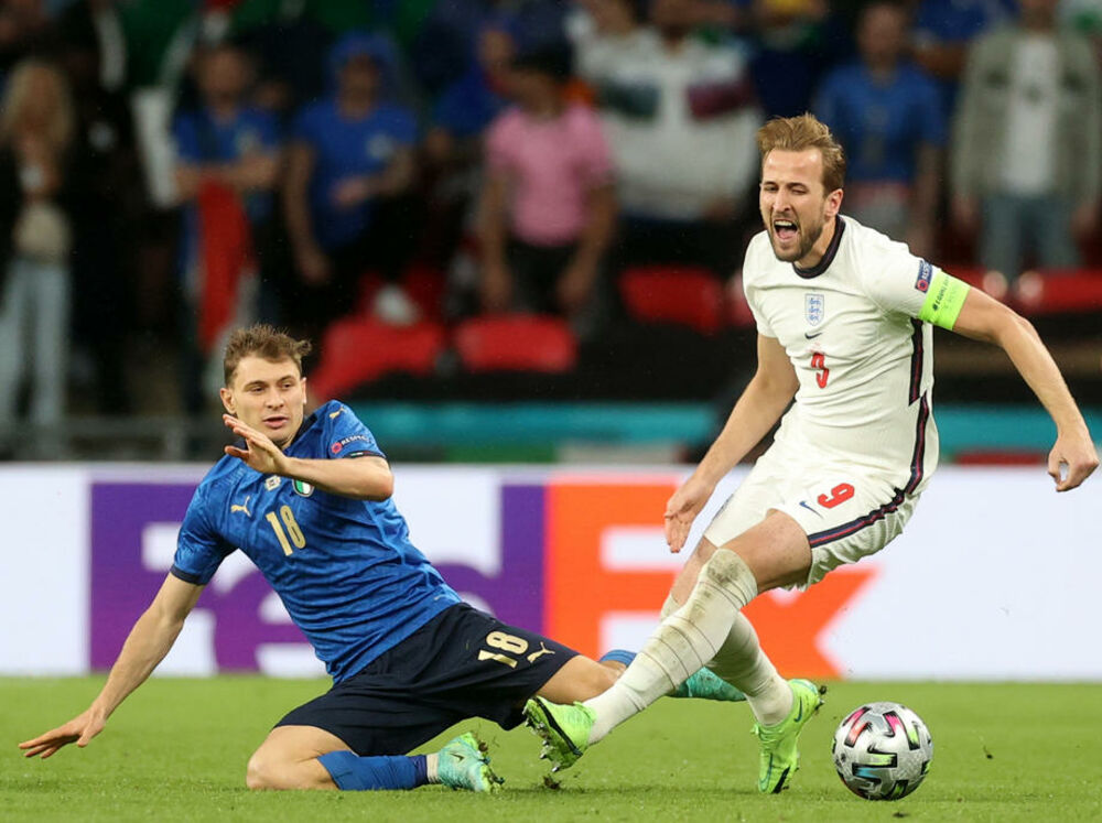 Hari Kejn, Nikola Barela