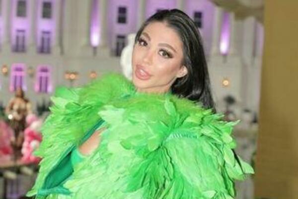 MAJA MARINKOVIĆ PRIKUPILA POGLEDE SVIH PRISUTNIH U ŠIMANOVCIMA: U nikada viđenom izdanju, PROVOKACIJA NA NIVOU!