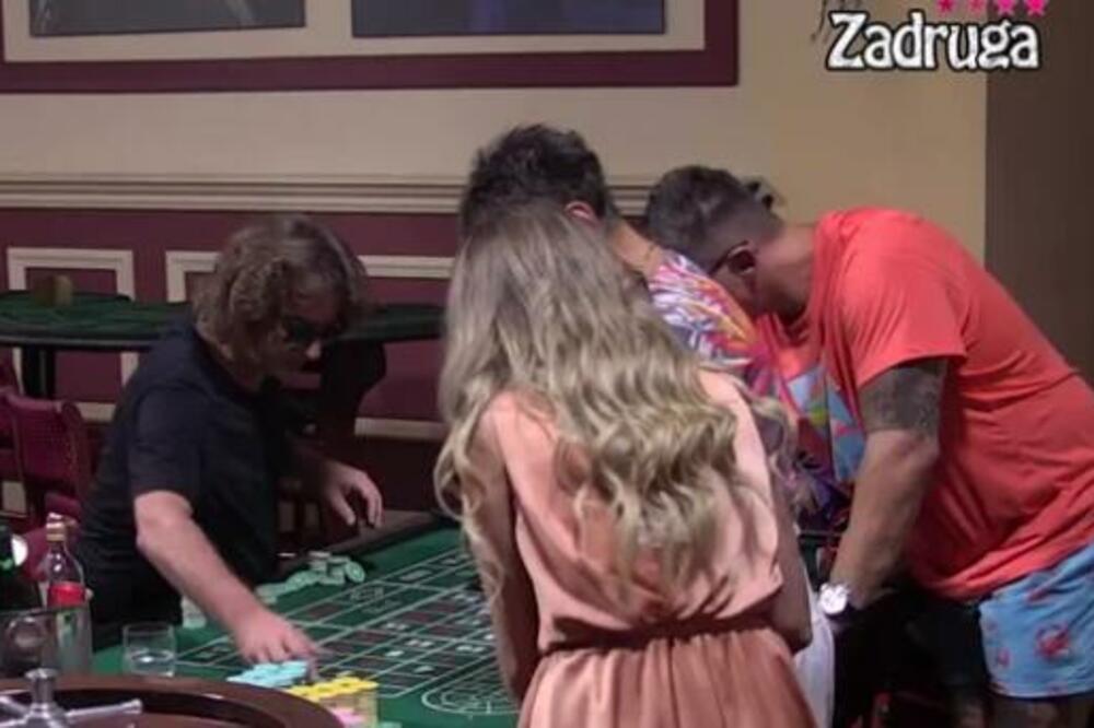 VLASNIK PINKA I KIKI GOLUBOVIĆ UHVAĆENI ZAJEDNO NA RULETU! Kamere SVE zabeležile! (VIDEO)