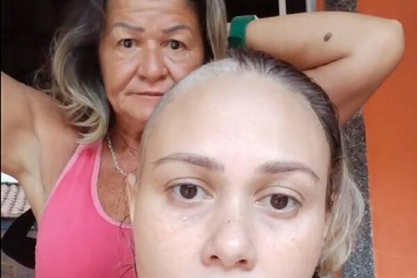 OBRIJALA GLAVU DA BI PODRŽALA ĆERKU OBOLELU OD RAKA: Mesecima kasnije mnogi su plakali od bolnog saznanja! (VIDEO)