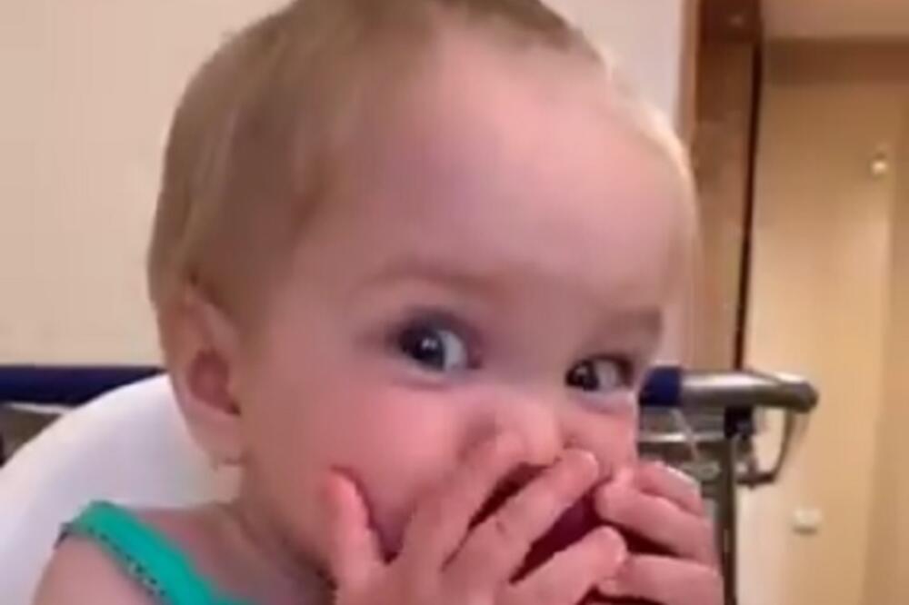 NEŠTO NAJSLAĐE ŠTO ĆETE DANAS VIDETI: Mala devojčica jede NEKTARINU kao da sutra NE POSTOJI! (VIDEO)