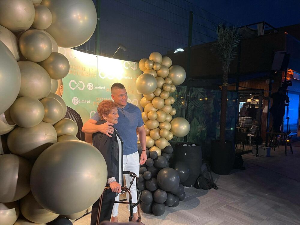 Slobina majka presrećna nakon što je postala baka