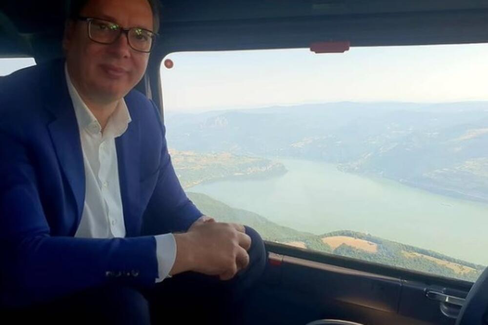 SRBIJA JE PRELEPA, A DUNAV JE NJEN BISER: Vučić danas u poseti Kladovu, OGLASIO SE IZ HELIKOPTERA! (FOTO)