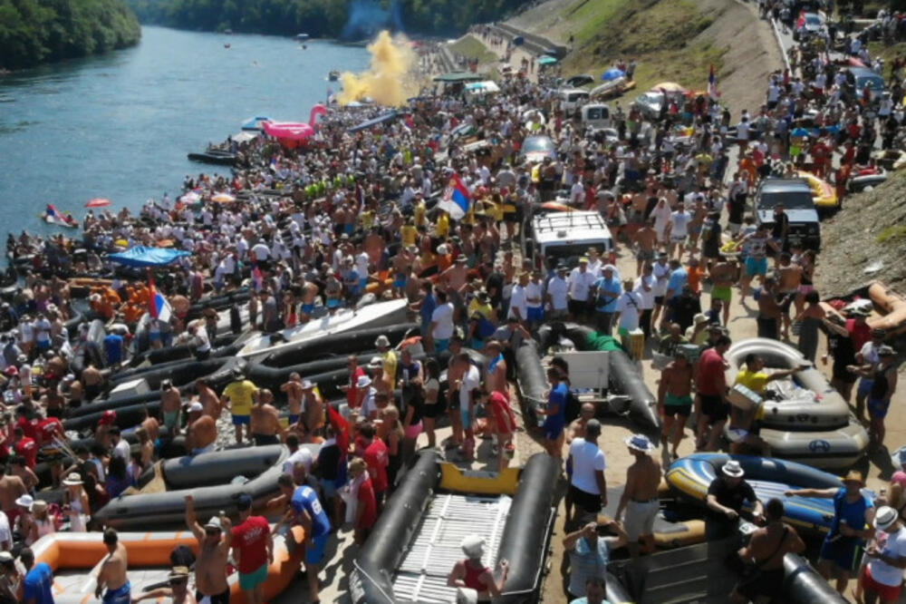 SVE JE SPREMNO ZA DRINSKU REGATU: Biće preko 100.000 gostiju, skoro SVI smeštajni kapaciteti su popunjeni (FOTO)