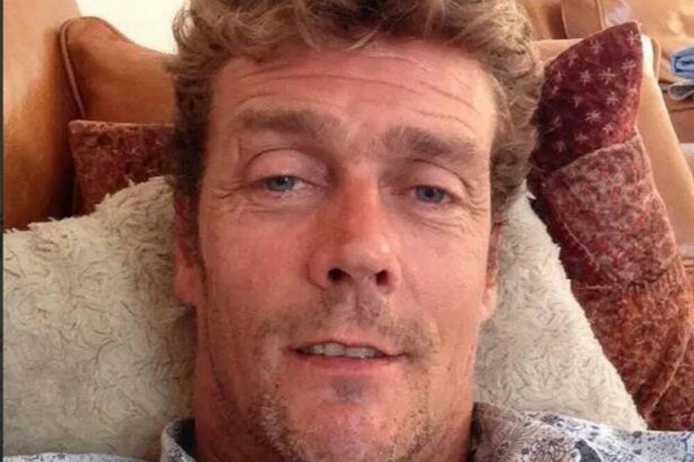 UMRO ČUVENI GLUMAC IZ SERIJE KOJU SMO SVI GLEDALI! Imao je samo 48 godina! (FOTO)