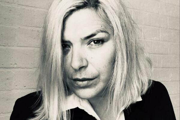 PREMINULA MLADA GLUMICA U 37. GODINI: Ceo region u ŠOKU, pred njom je bila velika karijera, TUGA!