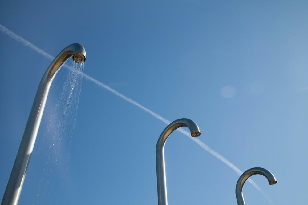 EVO ZAŠTO JE DOBRO TUŠIRATI SE HLADNOM VODOM! Lekari potvrdili: Deluje kao meditacija!