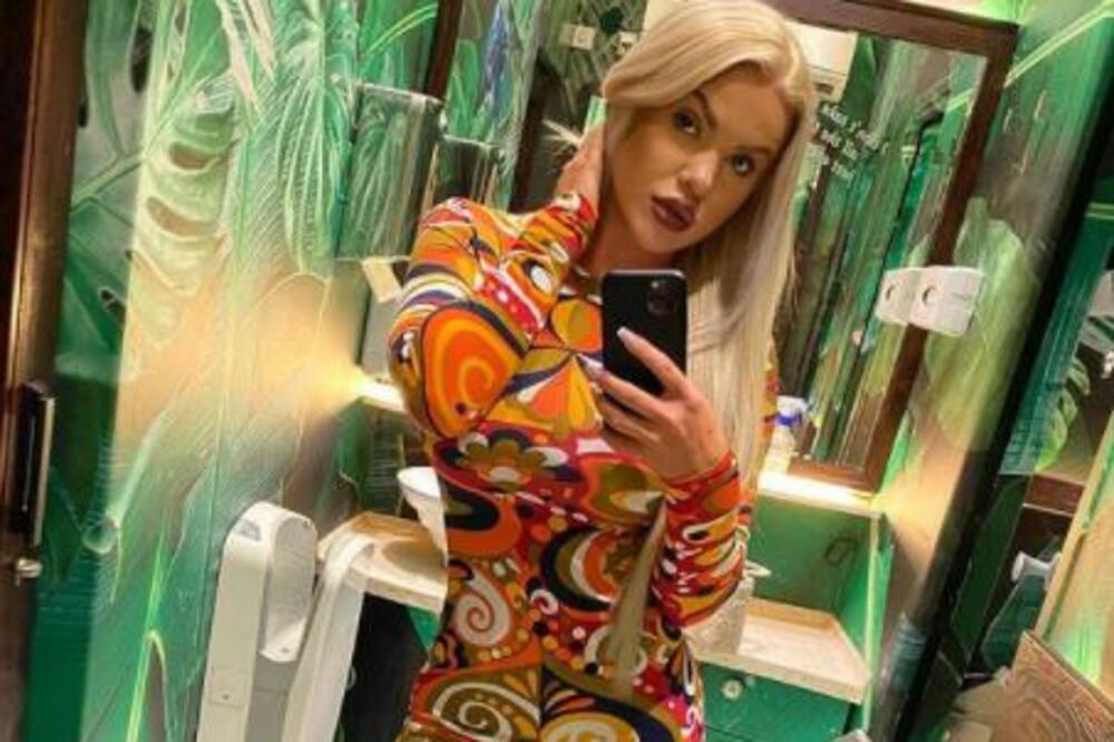 SANJA STANKOVIĆ NA VEČERI SA POZNATIM PEVAČEM: Sumnja se da su više od prijatelja, osvanula srca na fotografiji!