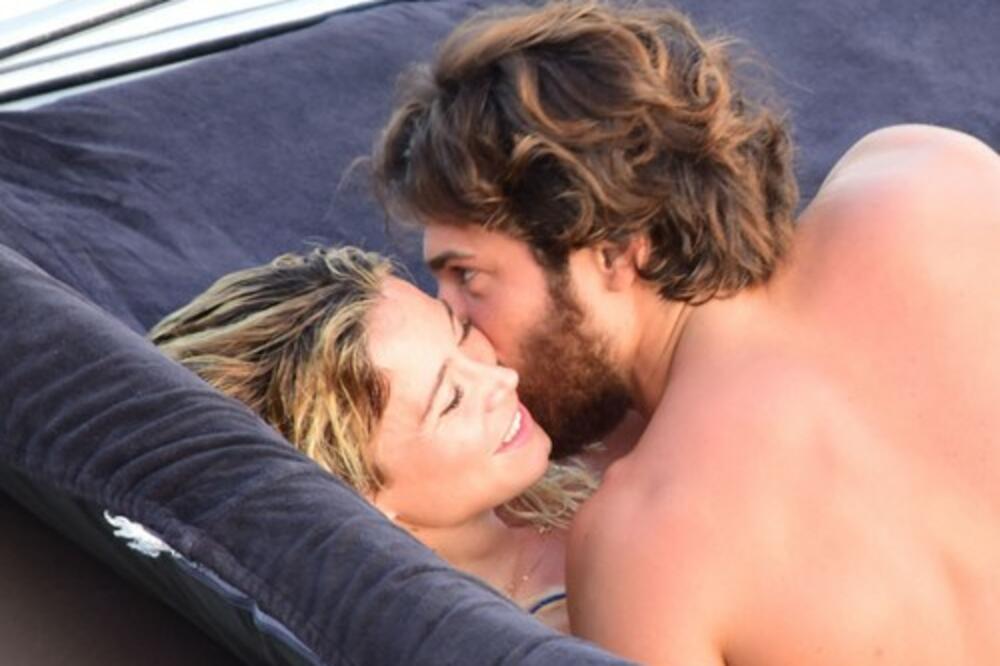 OVAJ TURSKI GLUMAC JE POREKLOM SA KOSOVA: Deda mu je iz Prištine, SRBI će ODLEPITI kada vide KO JE (FOTO)