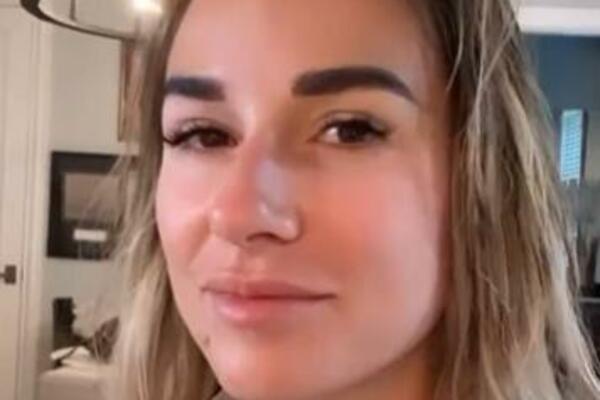 RASTRGLI JE NA MREŽAMA ZBOG IZGLEDA: Moli ih da prestanu!