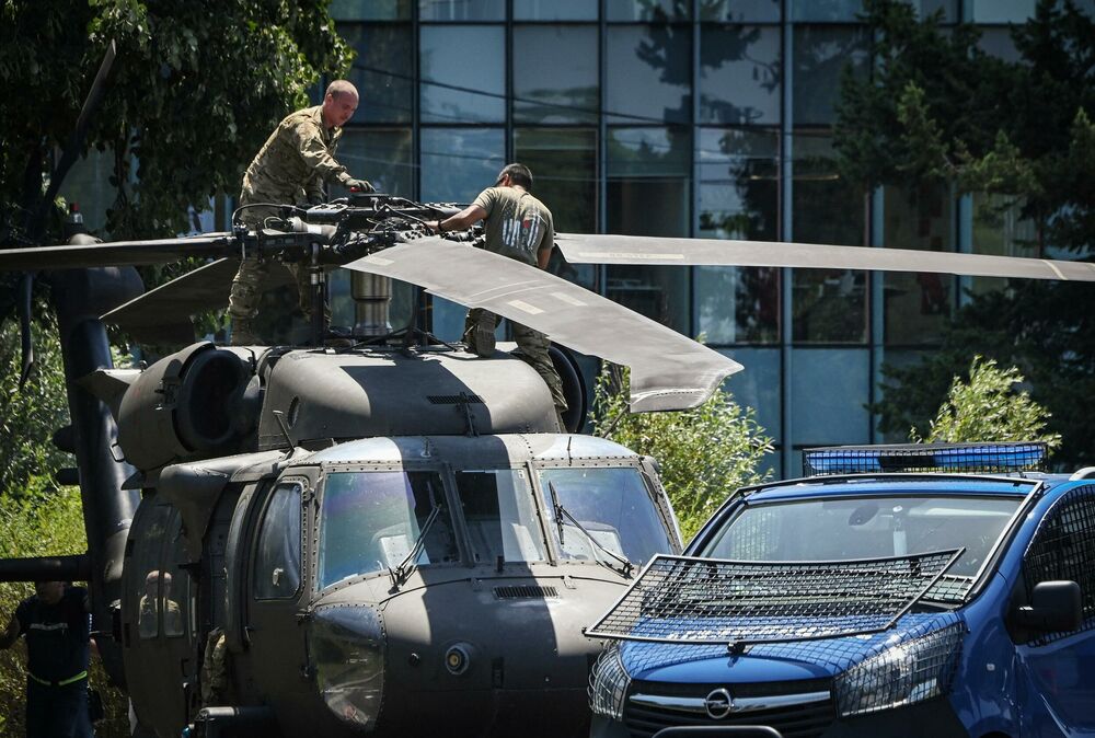 Helikopter, Bukurešt
