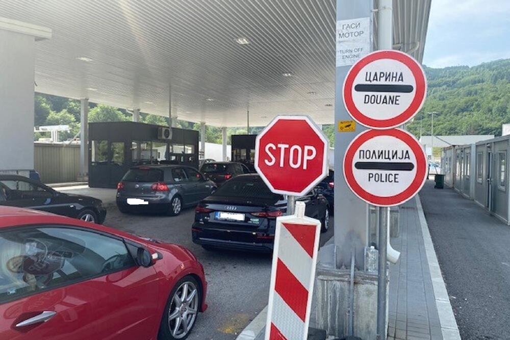 AMSS: Pojačan saobraćaj na koridoru 10, zabrane za šlepere i kamione su na snazi na više puteva