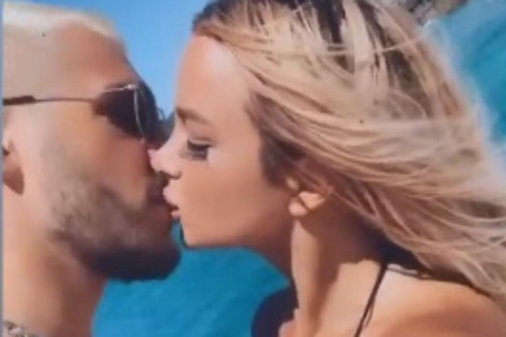 NAŠ POZNATI PAR OBNOVIO VEZU NAKON BURNOG RASKIDA, STRAST NIKAD VEĆA! Zapalili Budvu, fotke su baš PROVOKATIVNE